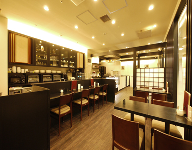 南大通ビル店の店内